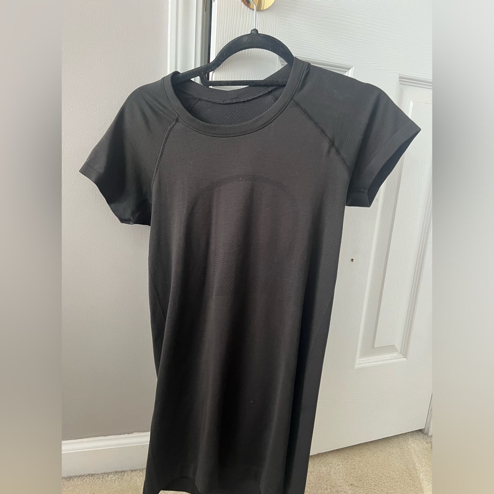 Lululemon swiftly tech
